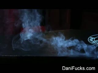 Dani daniels: gothic 吸血鬼 layer smokey solo