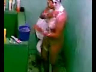 Hinduskie tamil pokojówka w prysznic ukryty kamera